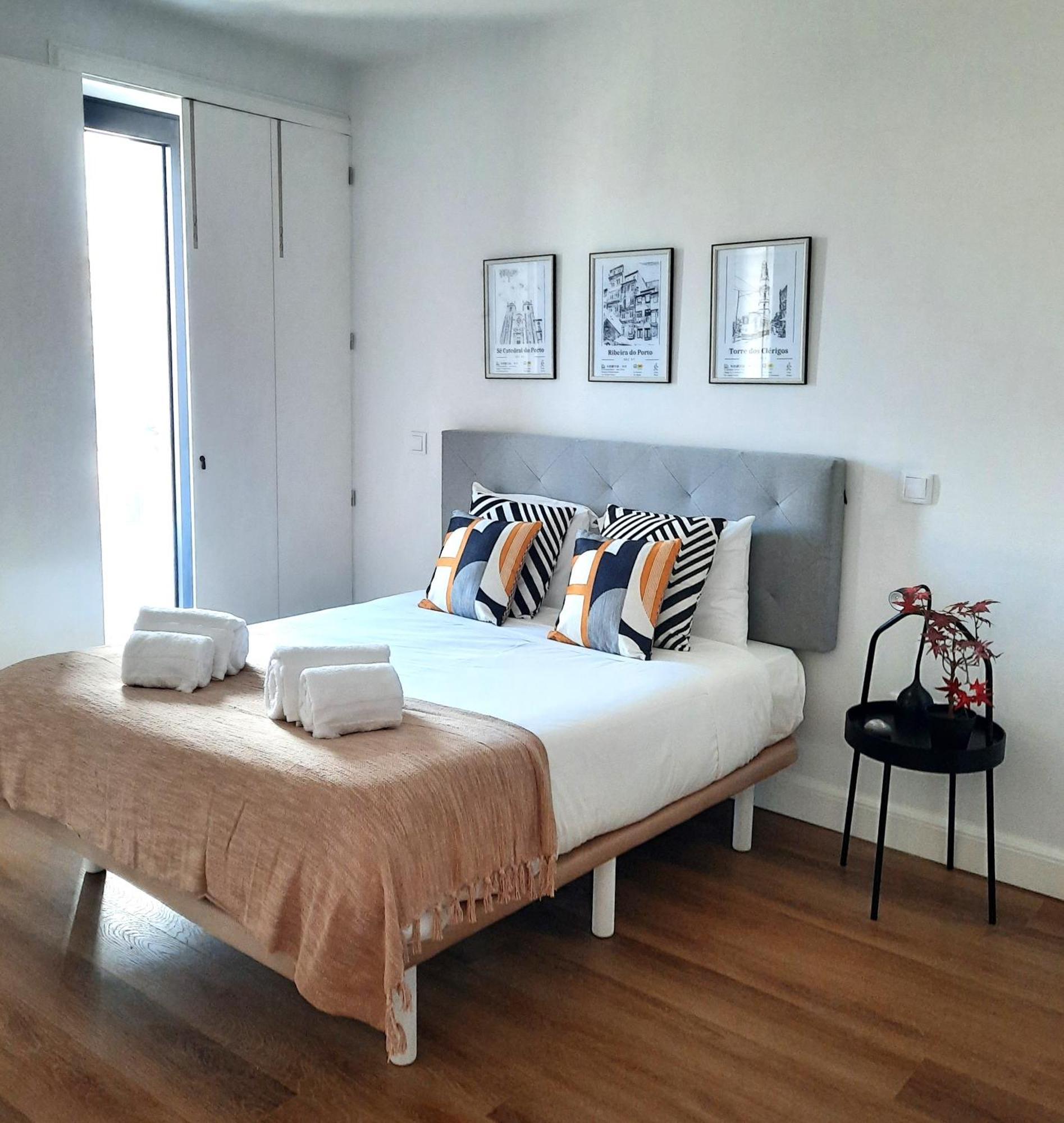Smiling Places - Apartment In Порту Экстерьер фото